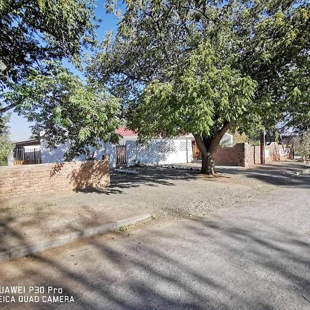 Akkerdam Bed And Breakfast Calvinia Екстер'єр фото